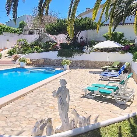 Guest house Casa Margaridas 4*