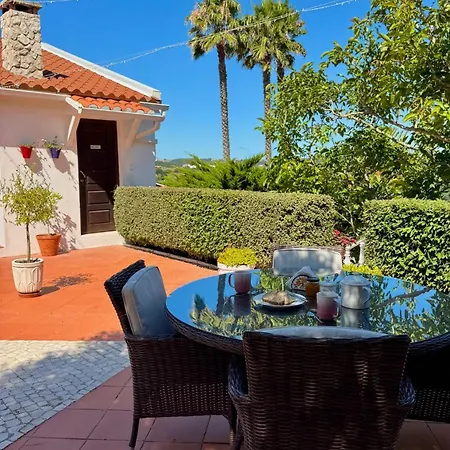 Guest house Casa Margaridas 4*